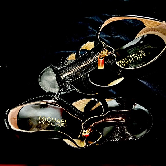 Michael Kors designer strapped heels. - Picture 3 of 4